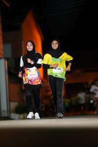 BIB: 50534, 50042
                            <button type="button" onclick="openModal(21743478)" class="btn btn-primary btn-sm float-right btn-popup" data-toggle="modal" data-target=".modal-high-quality">
                        <i class="fas fa-shopping-cart"></i> Add to Cart
                    </button>
                                            <button type="button" onclick="isThisMe(21743478, true)" class="btn btn-success btn-sm float-right btn-popup btn-isme hidden" data-toggle="tooltip" data-placement="bottom" title="นี่คือรูปของคุณใช่ไหม คลิกที่นี่เพื่อเอาเข้าอัลบั้ม">
                        <i class="fas fa-plus"></i> Add to album
                    </button>
                    <button type="button" onclick="isThisMe(21743478, false)" class="btn btn-warning btn-sm float-right btn-popup btn-isnotme hidden">
                        <i class="fas fa-ban"></i> Remove from album
                    </button>